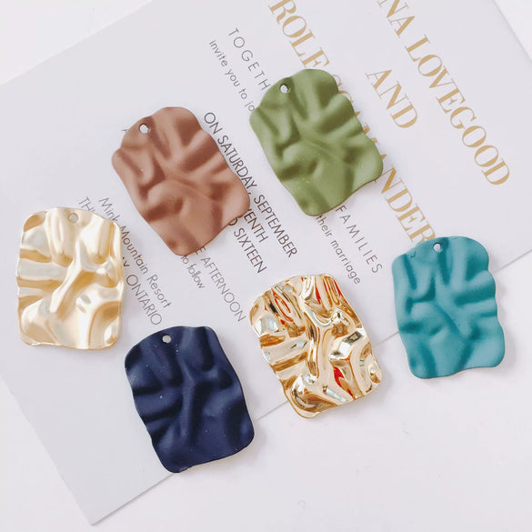Wholesale Alloy Jewelry Accessories With Baking Paint Wave Surface And Irregular Rectangular Pendant