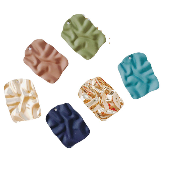 Wholesale Alloy Jewelry Accessories With Baking Paint Wave Surface And Irregular Rectangular Pendant