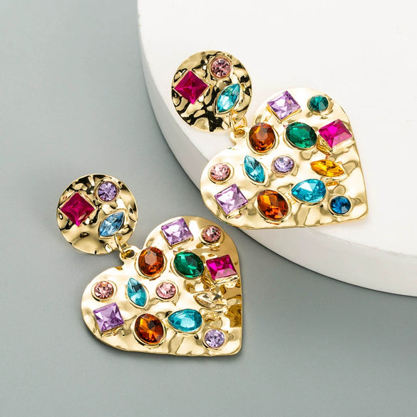 Wholesale Alloy Loveshaped Earrings With Inlaid Color Rhinestone And Diamond Design