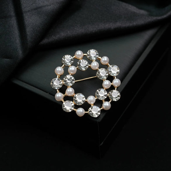 Wholesale Alloy Pearl Hollow Drill Geometric Constellation Electroplated Brooch For Women