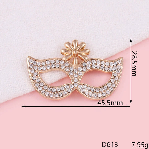 Wholesale Alloy Retro Antique Skull Head Accessories Gun Black Ghost Head Mask Electroplated Mobile Phone Case Jewelry Materials