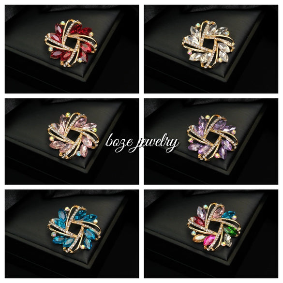 Wholesale Alloy Rhinestoneencrusted Geometric And Flower Brooches For Scarves With Electroplating
