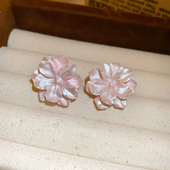 Wholesale Alloy Silver Pink Sweet Flower Ear Studs With Electroplating For Women Mori Cute Joker Design