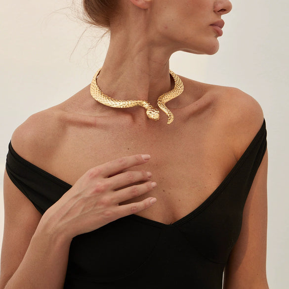 Wholesale Alloy Snake Animal Retro Electroplated Clavicle Chain Necklace