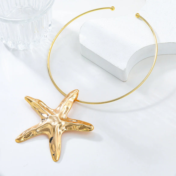 Wholesale Alloy Snake Bone Chain Starfish Pendant Women's Trendy Metallic Hip Hop Necklace With Geometric Design And Electroplating Treatment