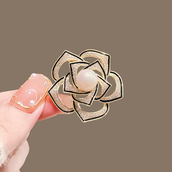 Wholesale Alloy Women's Natural Flower Style Hollow Design Electroplated Camellia Brooch