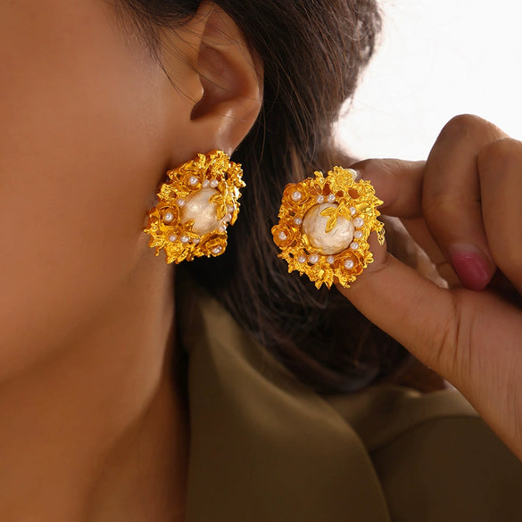 Wholesale Baroque Retro Exaggerated Middle Ancient Earrings With Antique Laminated Flower Design And Geometric Pattern Electroplated