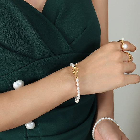 Wholesale Baroque Style Titanium Steel Electroplated Freshwater Pearl Necklace And Bracelet Jewelry Set For Women