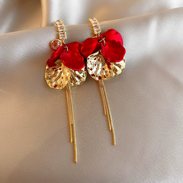 Wholesale Black Alloy Diamond Set Tassel Earrings With Geometric Pattern For Women High End Light Luxury Niche Elegant All Match Style