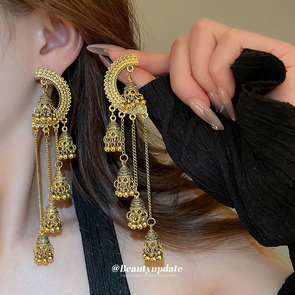 Wholesale Bohemian Vintage Metal Earrings With Joker Long Tassel And Geometric Design Electroplated