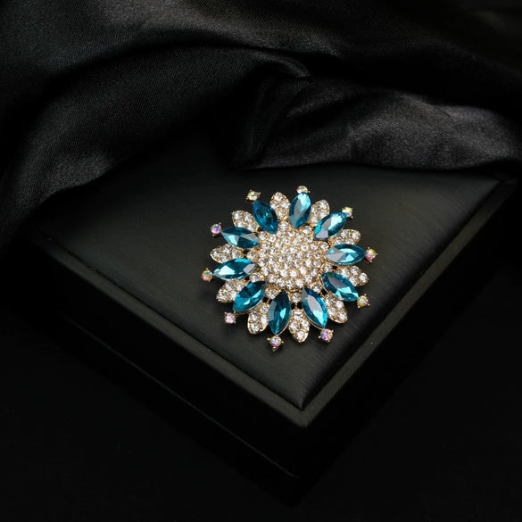 Wholesale Brooch Zinc Alloy Flower Shaped Electroplated Unisex
