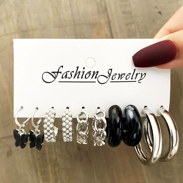 Wholesale Butterfly Love Lock Rose Diamond Pearl Earrings Set Alloy Electroplated With Heart Animal Zodiac Patterns Unisex