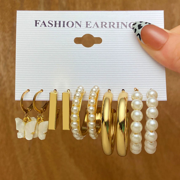 Wholesale Butterfly Love Lock Rose Diamond Pearl Earrings Set Alloy Electroplated With Heart Animal Zodiac Patterns Unisex