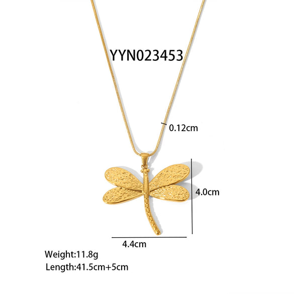 Wholesale Butterfly Love Pendant High Sense Clavicle Chain For Autumn And Winter Sweaters Stainless Steel Jewelry With Electroplating Pvd Furnace Real Gold And Animal Pattern