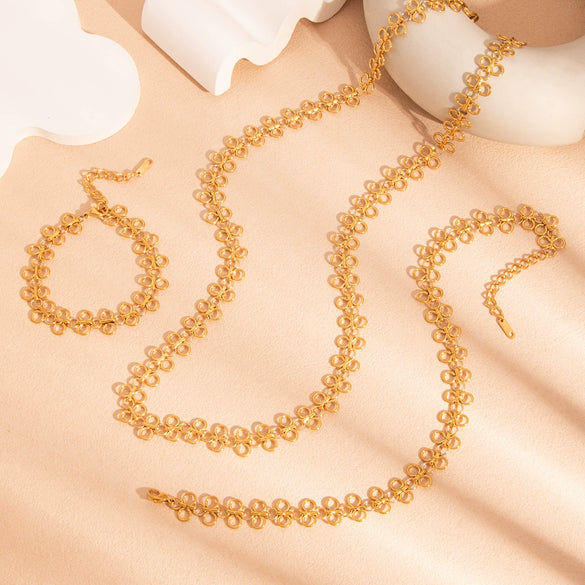 Wholesale Butterfly Round Waist Chain Necklace Bracelet Suit In Titanium Steel With Pvd Furnace Vacuum Real Gold Plating And Geometric Internet Celebrity Style