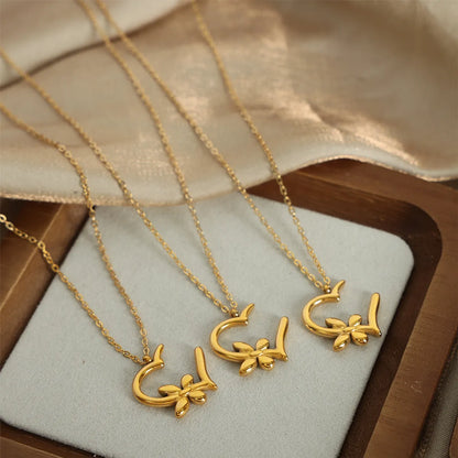 Wholesale Casual Simple Style Heart Shape Flower Butterfly Titanium Steel Plating 18k Gold Plated Jewelry Set