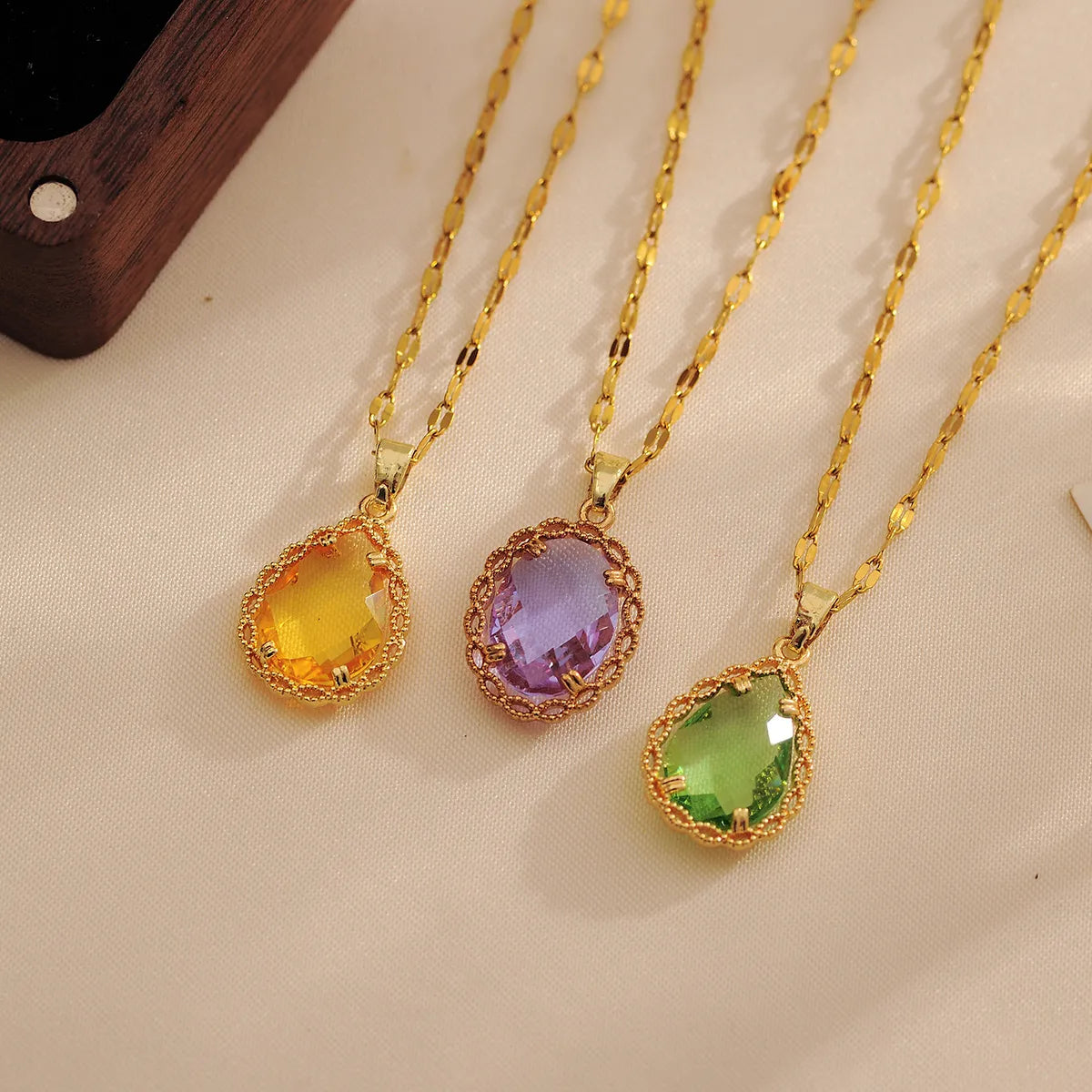 Wholesale Casual Simple Style Shiny Water Droplets Titanium Steel Copper Inlay 18K Gold Plated Zircon Pendant Necklace