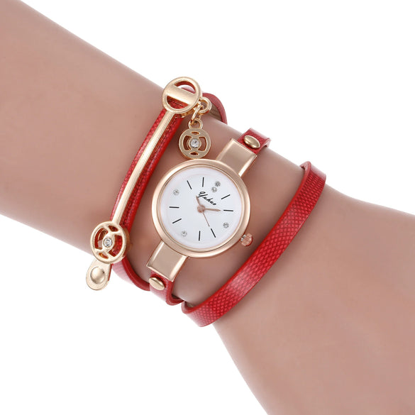 Wholesale Casual Women's Alloy Imitation Leather Strap Round Dial Quartz Winding Handwoven Watch