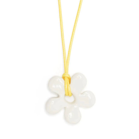 Wholesale Ceramic Pearl Star Pendant Necklace With Electroplating For Women Minimalist Style Water Wave Chain