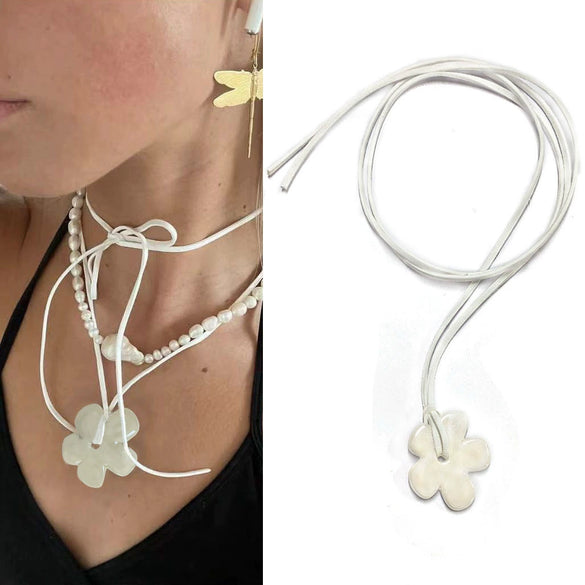 Wholesale Ceramic Pearl Star Pendant Necklace With Electroplating For Women Minimalist Style Water Wave Chain