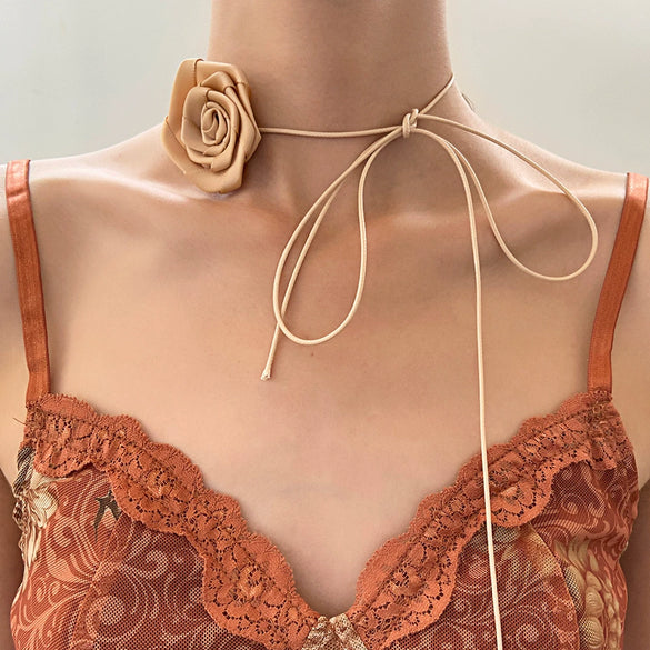 Wholesale Choker Necklace Retro Rose Flower Style Alloy Pendant Flannel Chain Cloth Material