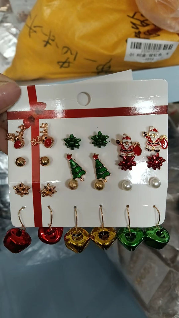 Wholesale Christmas Suit Earrings For Women Alloy Santa Claus Bell Christmas Tree Oil Dropping Electroplated 12 Piece Set Card Earrings