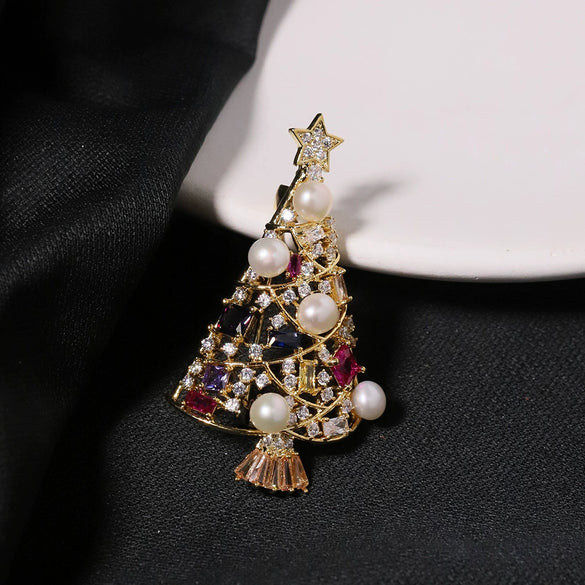 Wholesale Christmas Tree Style Highend Brooch With Natural Pearls And Zircon Electroplated