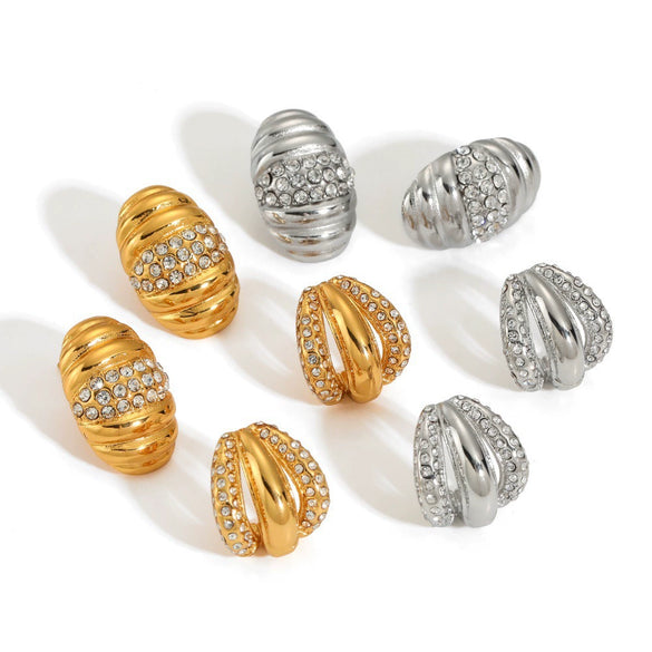 Wholesale Classic Geometric Stainless Steel Women's Earrings With Diamonds Vacuum Real Gold Plated In Pvd Furnace Croissantshaped