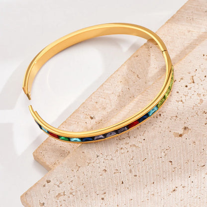 Wholesale Classic Style Round Stainless Steel Plating Inlay 18k Gold Plated Zircon Bangle