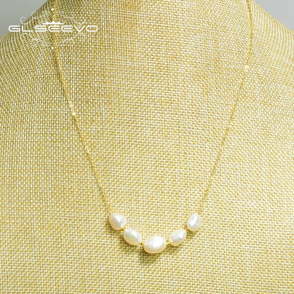 Wholesale Clavicle Chain Fashionable Freshwater Pearl Necklace With Geometric Design And Electroplating