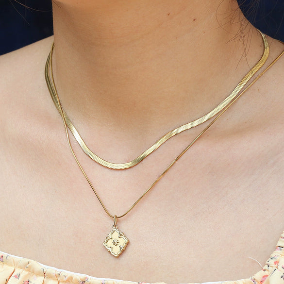 Wholesale Clavicle Chain Stainless Steel 18K Gold Plated Geometric Bone Chain Electroplating Design For Women