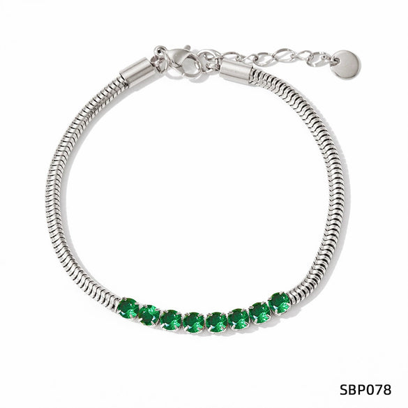 Wholesale Colorful Zircon Jewelry Set For Women Stainless Steel Round Snake Chain Clavicle Chain With Bear And Pig Patterns Electroplated