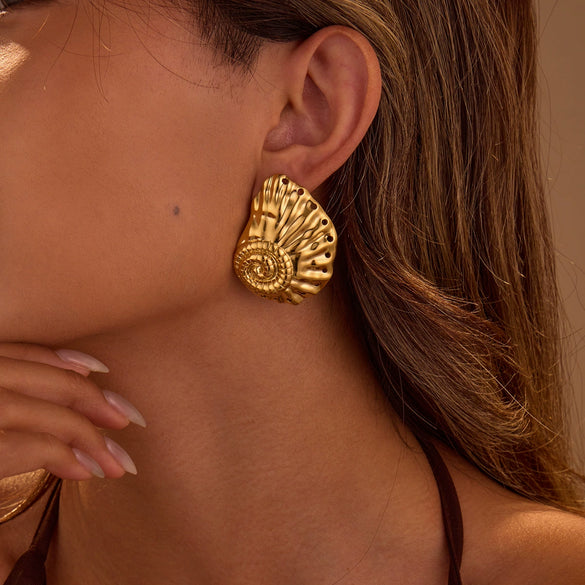 Wholesale Conch Stainless Steel Earrings With Geometric Design And Electroplating Fashion Style