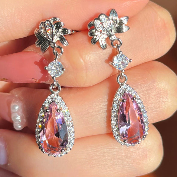 Wholesale Copper Drop Pear Shaped Flower Simulation Diamond Earrings