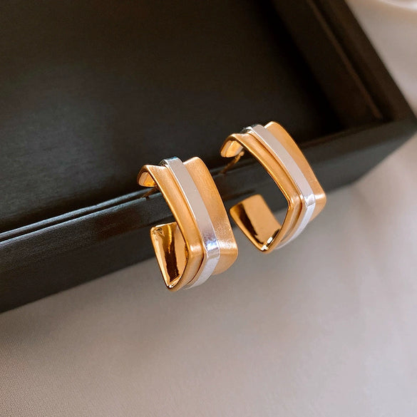 Wholesale Copper Earrings Geometric Letter Wiredrawing Electroplated Minimalist Style For Women