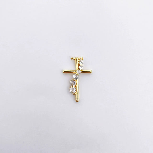 Wholesale Copper Electroplated Cross Pendant Necklace With Microinlaid Zircon And Pearl Hollow Design Jewelry Accessories