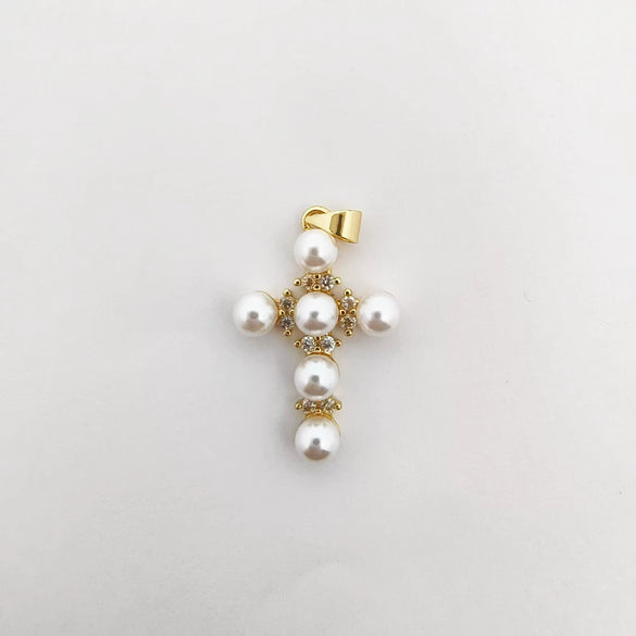 Wholesale Copper Electroplated Cross Pendant Necklace With Microinlaid Zircon And Pearl Hollow Design Jewelry Accessories