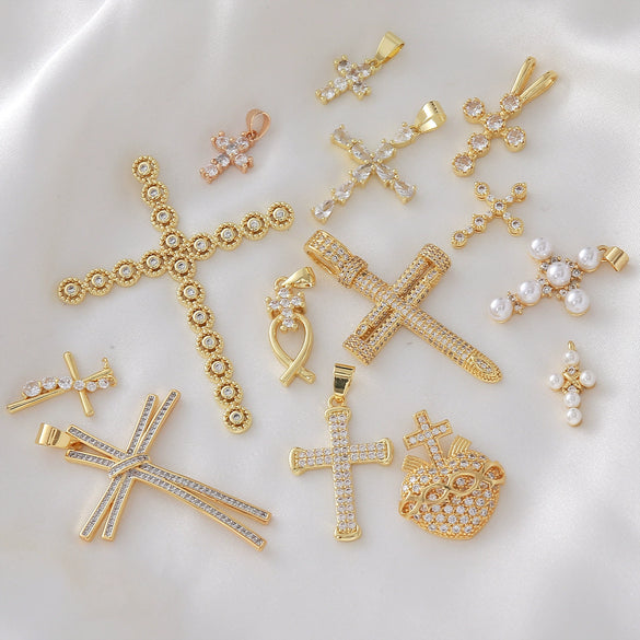 Wholesale Copper Electroplated Cross Pendant Necklace With Microinlaid Zircon And Pearl Hollow Design Jewelry Accessories