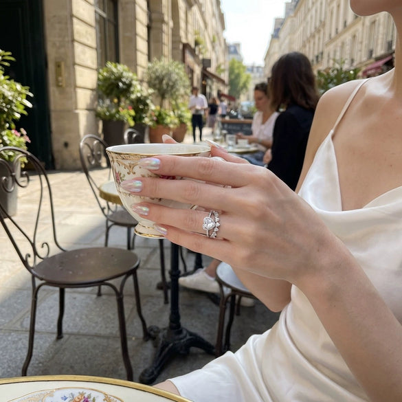 Wholesale Copper Electroplated Heartshaped And Dropshaped Diamondencrusted Couple Rings Modern Minimalist Geometric Unisex Wedding Accessories