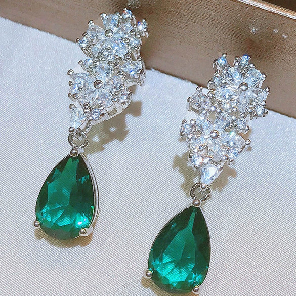 Wholesale Copper Elegant Dropshaped Zircon Inlaid Women's Earrings