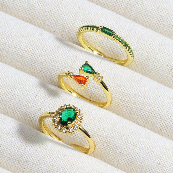 Wholesale Copper Geometric Micropaved Light Luxury Emerald Inlaid Ring For Women