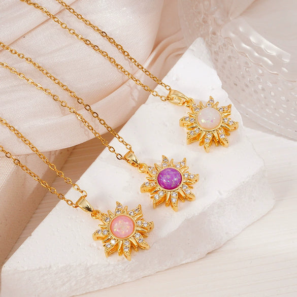 Wholesale Copper Goldplated Geometric Pendant Necklace With Mixed Gemstone Setting For Women Light Luxury Minimalist Style O Word Chain Electroplating Process