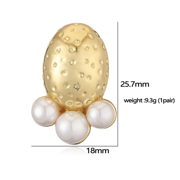 Wholesale Copper Inlaid Pearl Flower Petal And Geometric C Shaped Women's Earrings