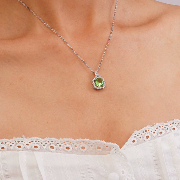 Wholesale Copper Inlaid Zircon Simple Style Square Perfume Bottle Pendant Necklace For Women With Electroplating