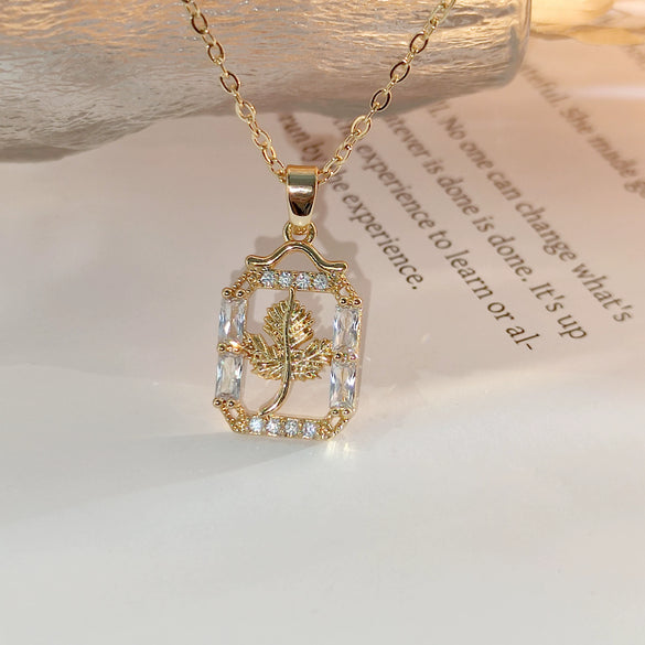 Wholesale Copper Leaf Pendant Necklace Electroplating Design For Women