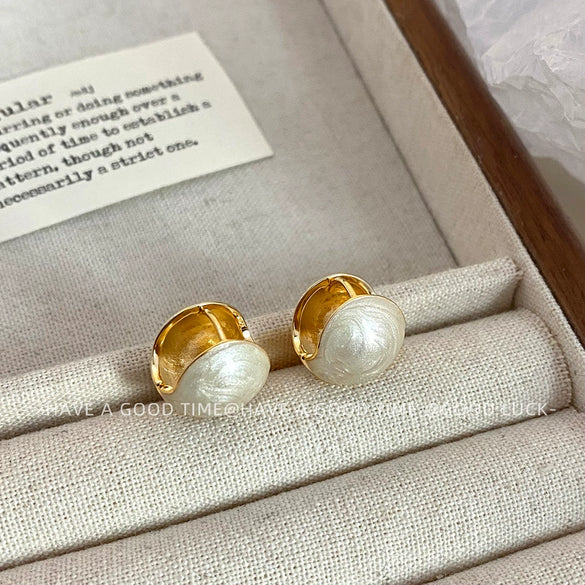 Wholesale Copper Metal Ball Earrings With Pearlescent Drop Glaze Wine Red Color Geometric Pattern Electroplating For Women
