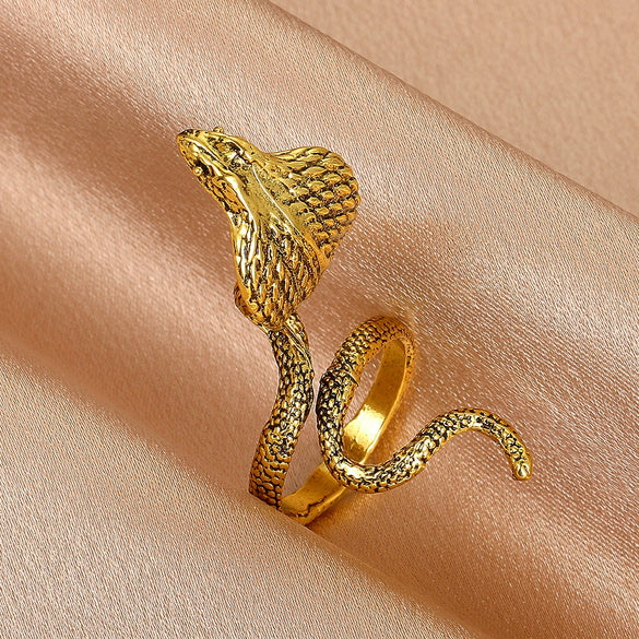 Wholesale Copper Micro Inlaid Zircon Winding Snake Ring Animal Style Electroplated For Women
