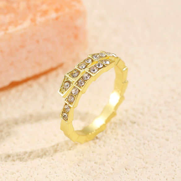 Wholesale Copper Micro Inlaid Zircon Winding Snake Ring Animal Style Electroplated For Women