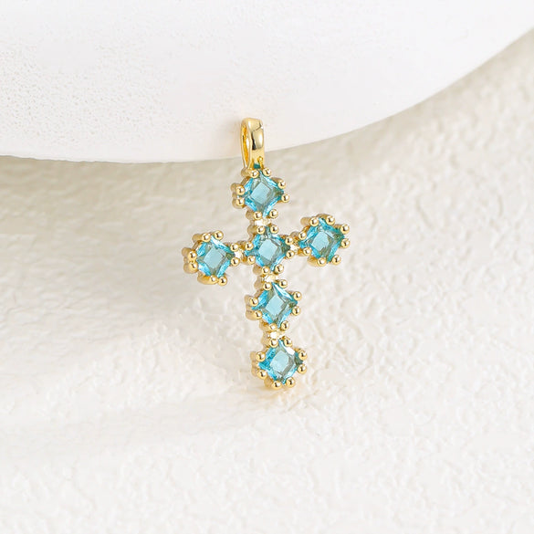 Wholesale Copper Microinlaid Zircon Cross Necklace Women's Retro Light Luxury Highend Clavicle Chain Elegant Allmatch Accessories