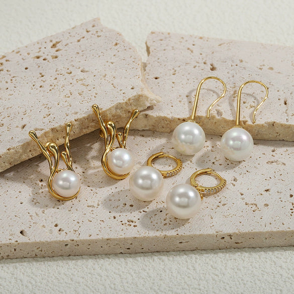 Wholesale Copper Pearl Earrings Minimalist Natural Geometric Electroplating Style